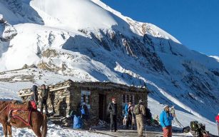 tea house trekking in nepal